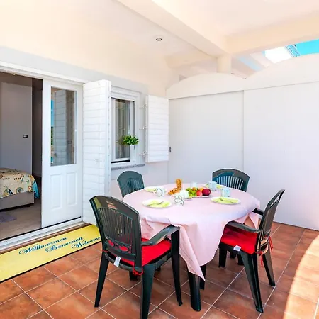 Apartment Lake Silence *