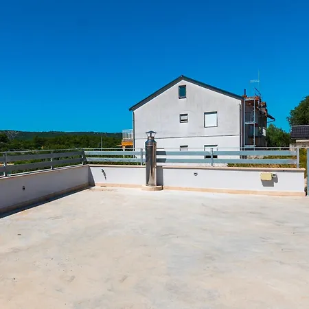 Apartment Lake Silence Bilice