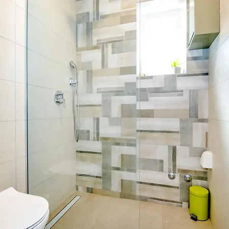 Apartment Apartment Lake Silence *