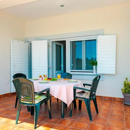 Apartment Lake Silence Bilice