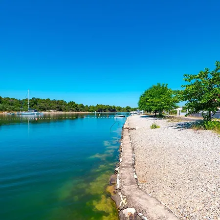 Apartment Lake Silence Lägenhet