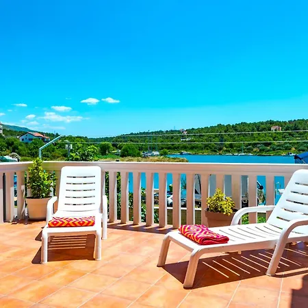 Apartment Lake Silence Apartment Bilice