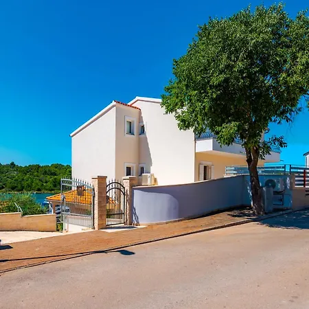 Apartment Lake Silence Apartment