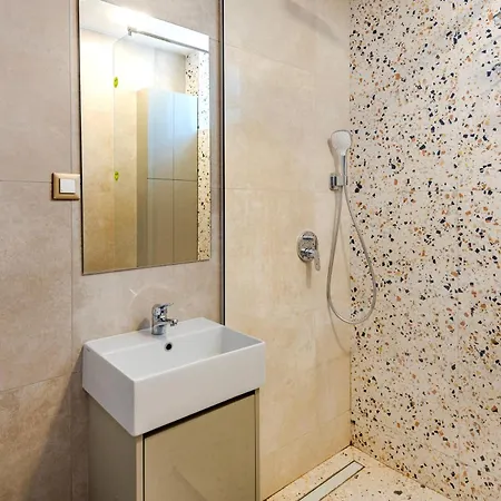 Apartment Apartment Lake Silence