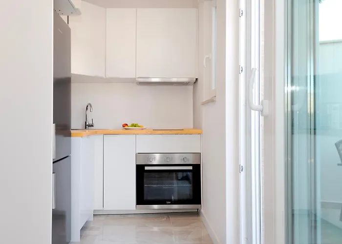 Apartment Lake Silence