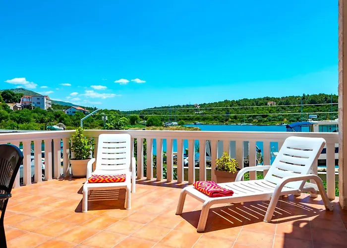 Apartment Lake Silence Appartement Bilice