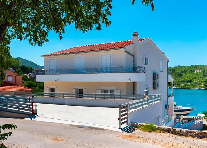 Apartment Lake Silence Bilice