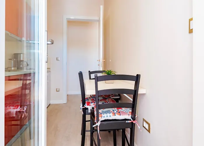 Apartment Lake Silence *